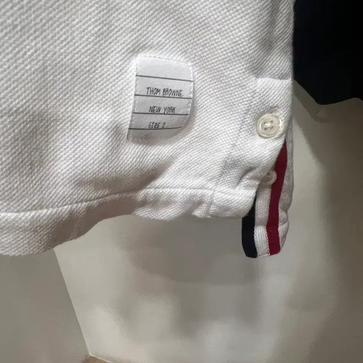 [SOLD OUT] [2]톰브라운 화이트 삼선 카라 반팔티