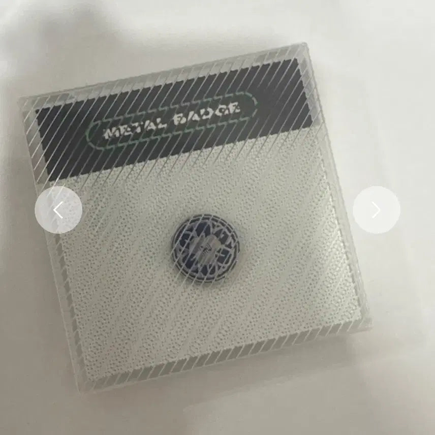 [BUNJANG] PLAVE Yuheum Badge / 플레이브 육여름 뱃지