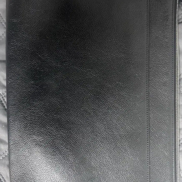 [BUNJANG] Balenciaga Leather Logo Clutch Bag / 발렌시아가 클러치백