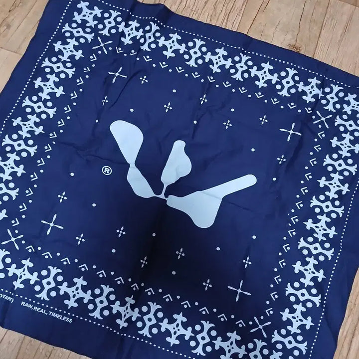 [BUNJANG] WOODZ Bandana Navy OOTRAT MD / 우즈 반다나 네이비 OOTRAT md