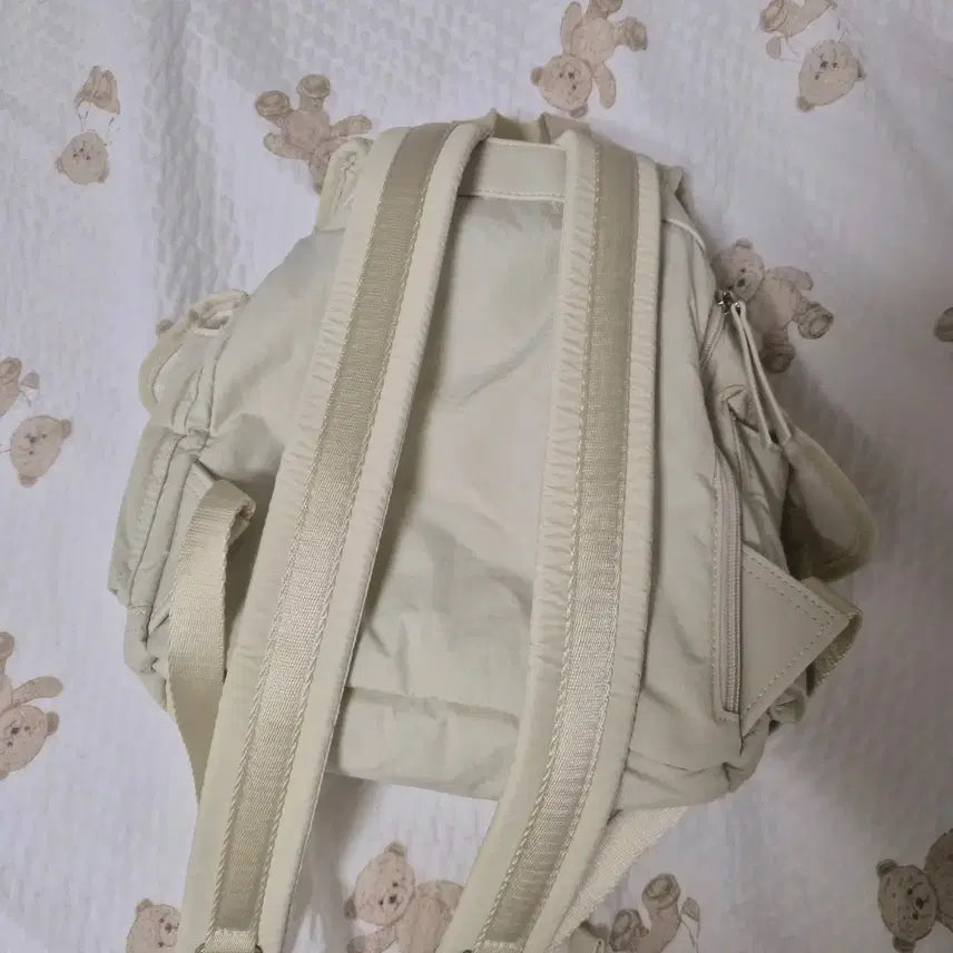 [BUNJANG] Matinkim Utility Small Backpack Light Beige / 마뗑킴 유틸리티 스몰 백팩 라이트 베이지