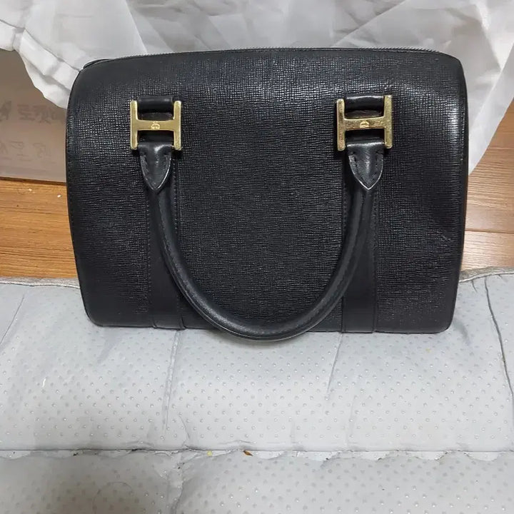 [BUNJANG] MCM Leather Shoulder Bag / 엠씨엠 가방