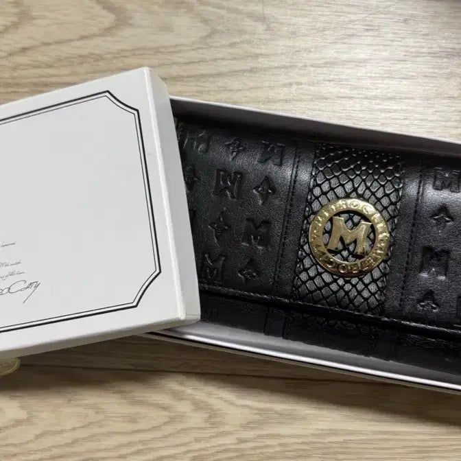 [BUNJANG] MCM Long Wallet / 메트로시티 장지갑 (품질보증서 있음/풀박스)
