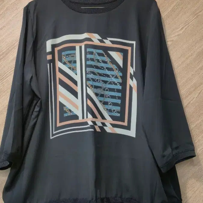 [BUNJANG] Pattern Point Black Blouse / 패턴 포인트 블랙 블라우스