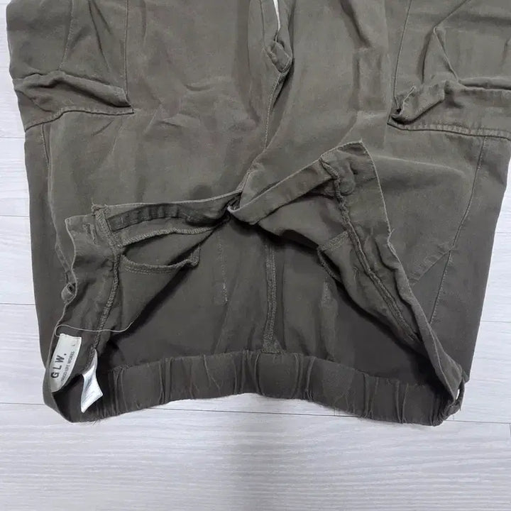 [BUNJANG] Goodlife Works Wide Big Pocket Bending Cargo Pants Khaki L / 굿라이프웍스와이드 빅포켓 밴딩 카고 팬츠 카키 L 라지