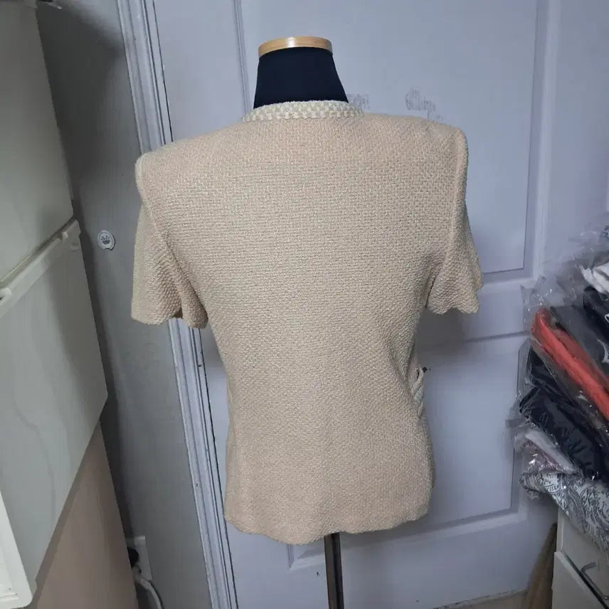 [BUNJANG] ST. JOHN Tweed Short Sleeve Jacket Beige Gold Button Size 2 / 센존 ST. JOHN 반팔 트위드 자켓 2사이즈(44~55추천)