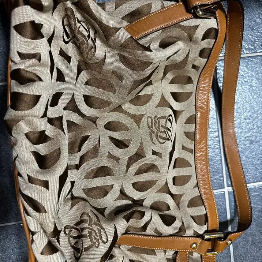 [BUNJANG] Louis Quatorze Authentic Shoulder Bag / 루이까또즈 정품 숄더백 A급