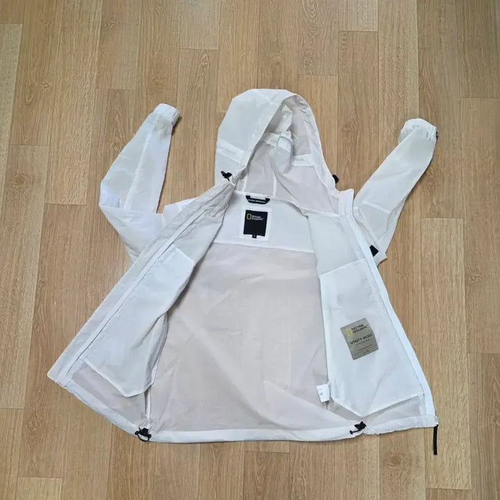 [BUNJANG] National Geographic Windbreaker Women&