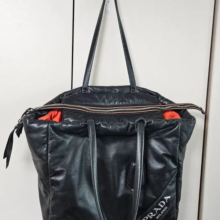 [BUNJANG] Prada Nappa Leather Padded Shopper Bag / 프라다 나파가죽 패딩 쇼퍼백 (정품)