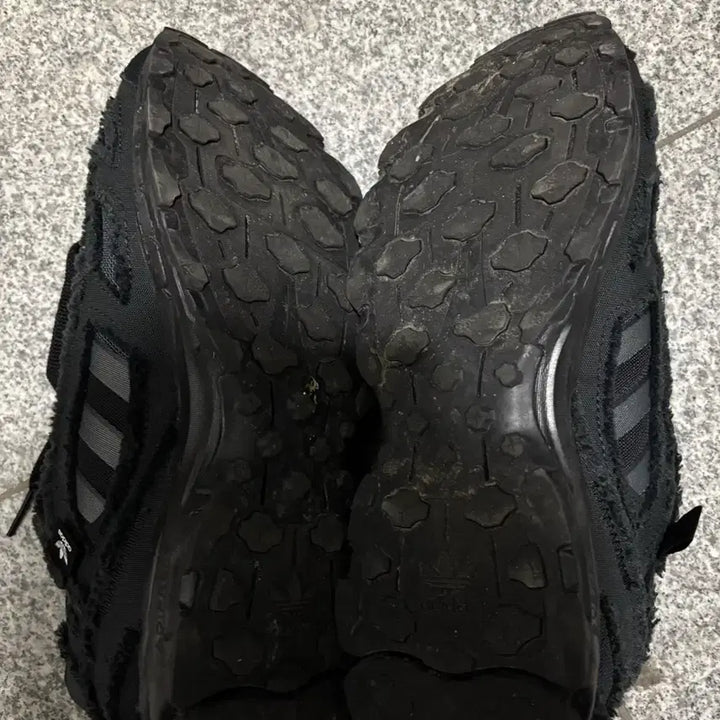[BUNJANG] Adidas x Song for the Mute Shadow turf Core Black Night Grey / 아디다스 x 송 포 더 뮤트 쉐도우터프 코어 블랙 나이트 그레이