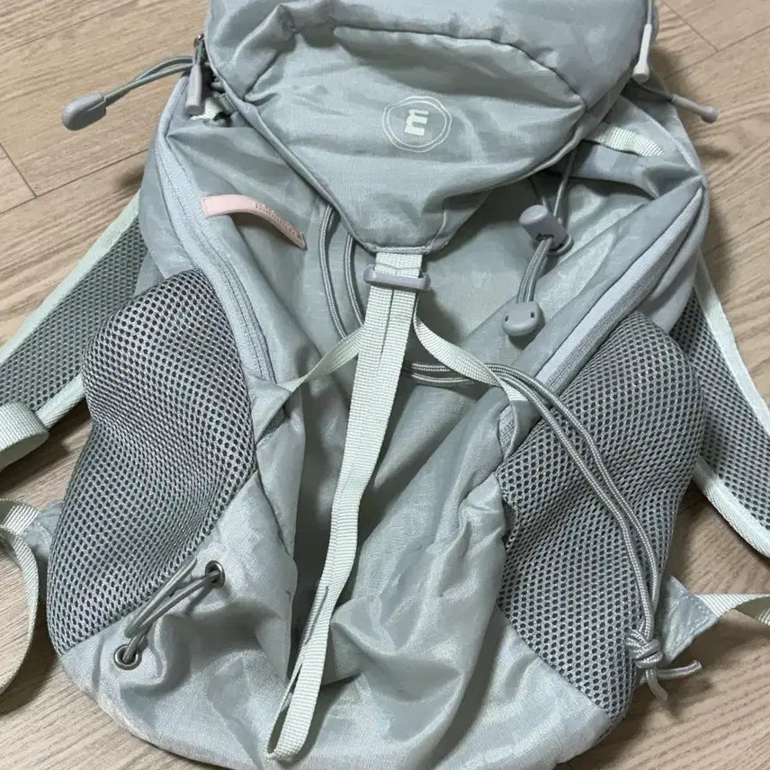 [BUNJANG] MinuteMute Sporty Basque Backpack Grey / 미닛뮤트 스포티 바스크 백팩 그레이