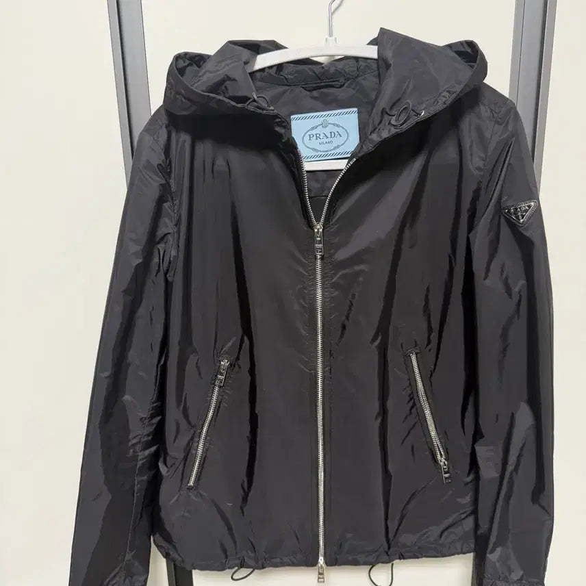 [BUNJANG] Prada Windbreaker Jacket (Size 42) / 프라다 바람막이 (42)