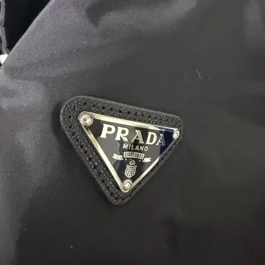 [BUNJANG] Prada Windbreaker Jacket (Size 42) / 프라다 바람막이 (42)