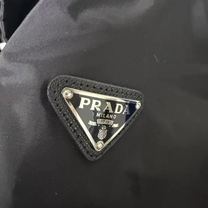 [BUNJANG] Prada Windbreaker Jacket (Size 42) / 프라다 바람막이 (42)