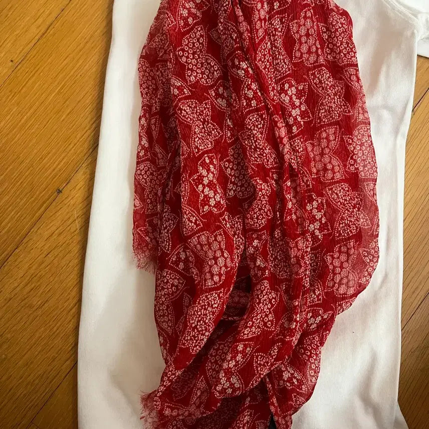 [BUNJANG] Needles 100% Silk Scarf Red Patterned / 니들스 100%실크 스카프