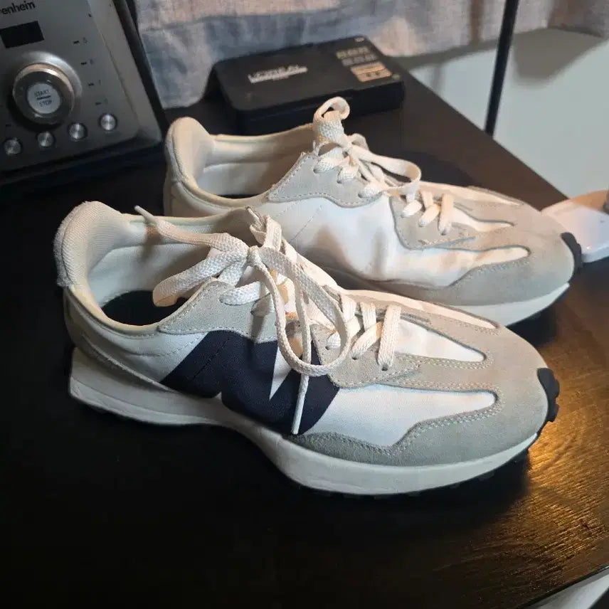 [BUNJANG] New Balance 327 Sneakers / 뉴발란스 327