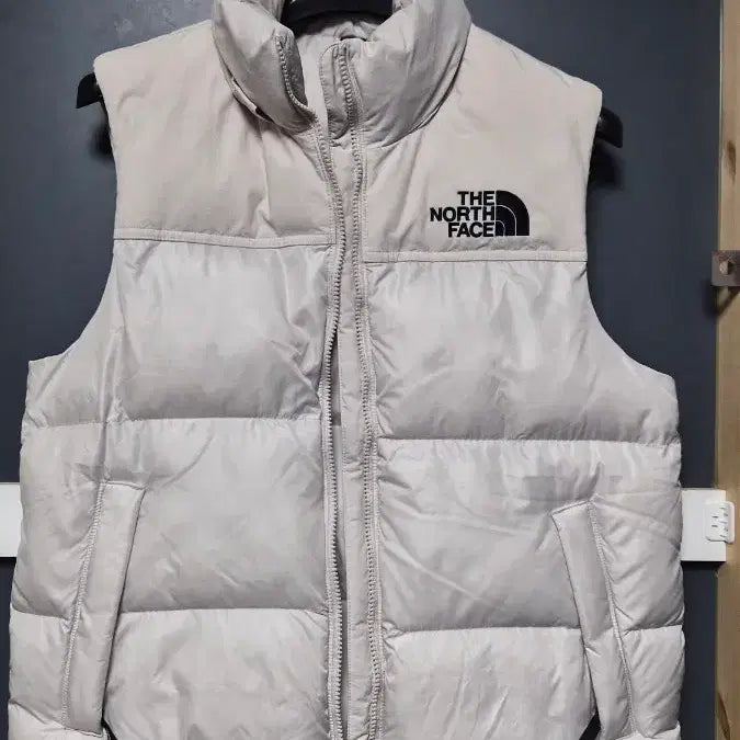 [BUNJANG] The North Face On Ball Padded Vest Ivory / 노스페이스 온볼 패딩 조끼 아이보리