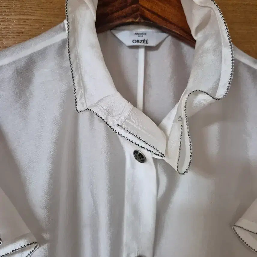 [BUNJANG] Objet White Ruffle Blouse / 오브제 화이트 러플 블라우스