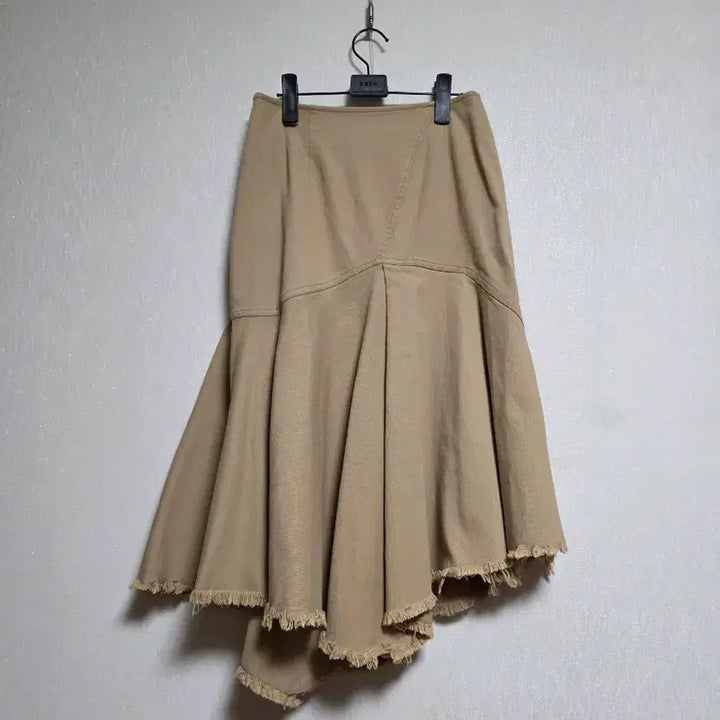 [BUNJANG] ROUTE 1 Asymmetrical Mermaid Skirt / ROUTE 1 언발란스 머메이드 스커트
