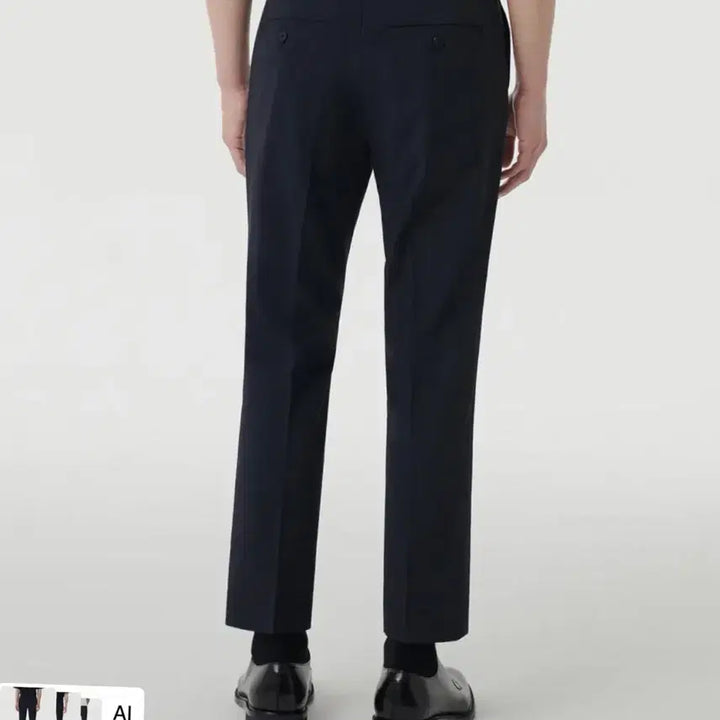 [BUNJANG] Musinsa Standard Navy Tapered Crop Slacks Size 31 / 쿨탠다드 네이비 테이퍼드 크롭 슬랙스 31