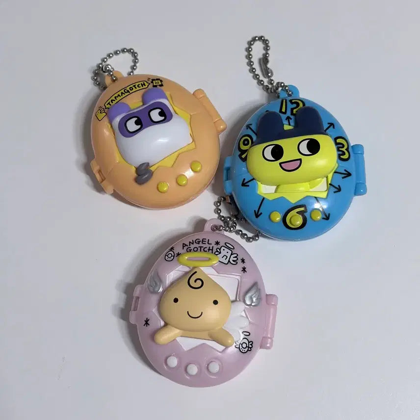 [BUNJANG] Tamagotchi Swing Case Keychain Gacha Set 1 / 다마고치 스윙케이스 키링 가챠 1탄 키링 마메치 쿠리텐 스쿠쿠치