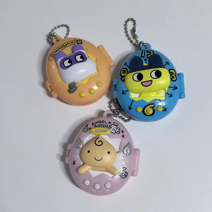 [BUNJANG] Tamagotchi Swing Case Keychain Gacha Set 1 / 다마고치 스윙케이스 키링 가챠 1탄 키링 마메치 쿠리텐 스쿠쿠치
