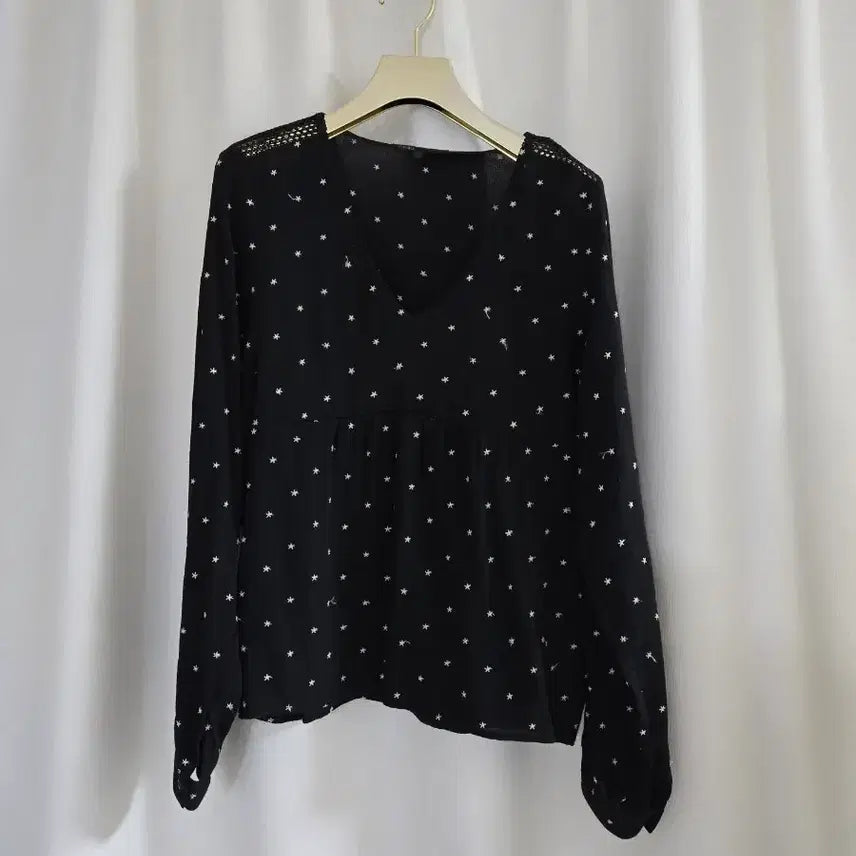 [BUNJANG] Maje Star Pattern Blouse / 마쥬 별 패턴 블라우스