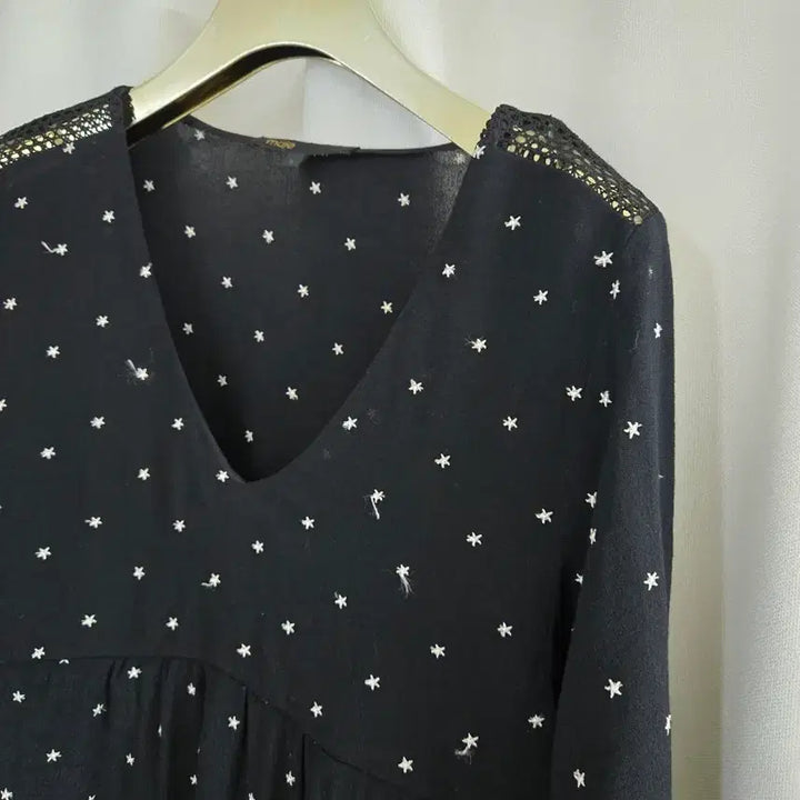 [BUNJANG] Maje Star Pattern Blouse / 마쥬 별 패턴 블라우스