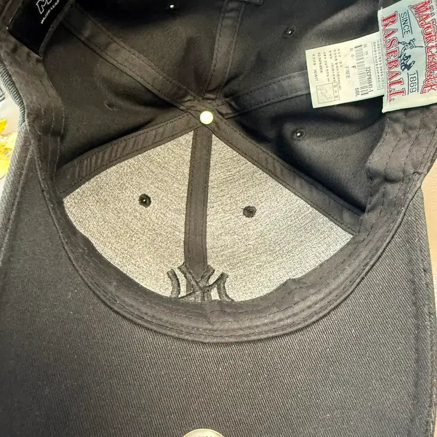 [BUNJANG] New Era Black Baseball Cap / 뉴에라 블랙 볼캡 모자