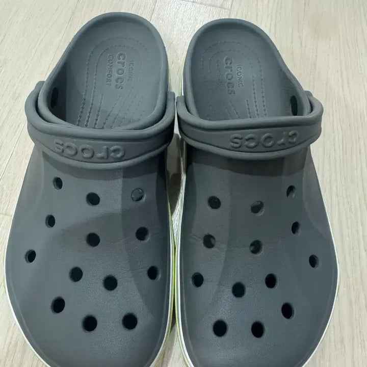 [BUNJANG] Crocs Bayaband Clog Grey M10/W12 / 크록스 바야밴드 클로그 그레이 280
