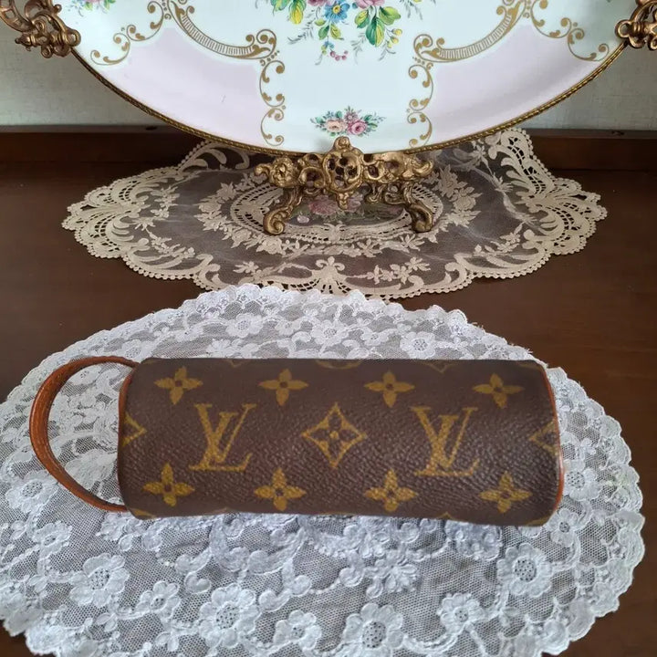 [BUNJANG] Louis Vuitton Cylindrical Pouch / 루이비통 파우치