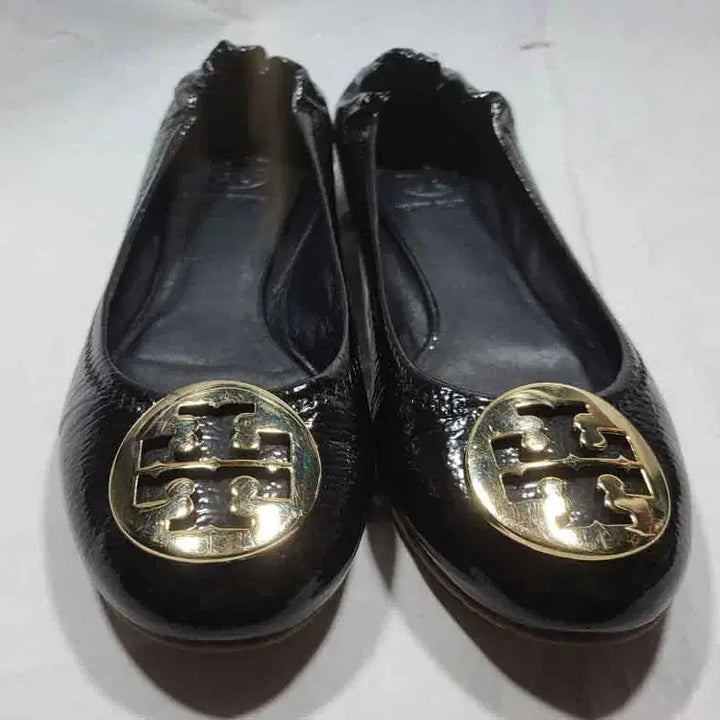 [SOLD OUT] 토리버치 가죽플랫 6 1/2M사이즈(235~240)