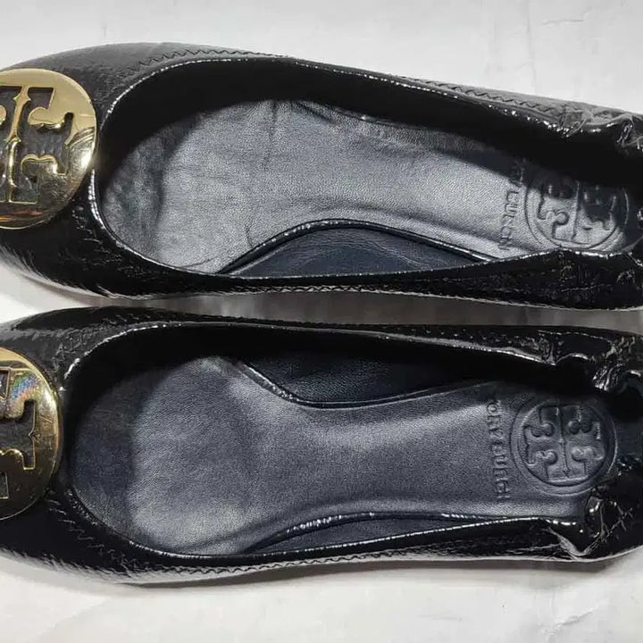 [SOLD OUT] 토리버치 가죽플랫 6 1/2M사이즈(235~240)