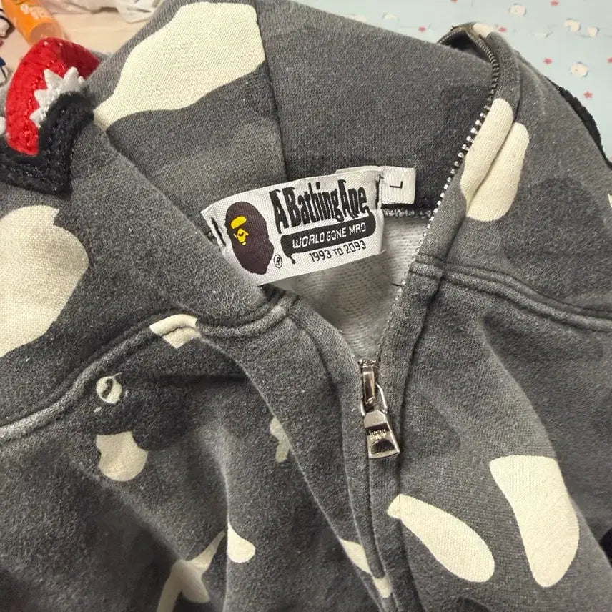 [BUNJANG] BAPE Shark Camo Hoodie Zip-Up (L) / (급처) 베이프 후드집업 판매 (L)