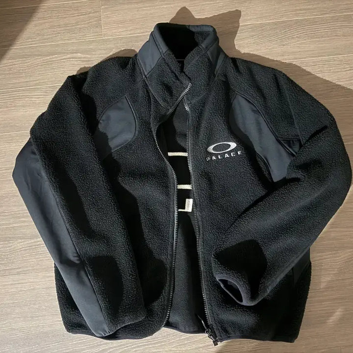 [BUNJANG] Palace Oakley Fleece M / 팔라스 오클리 후리스 m