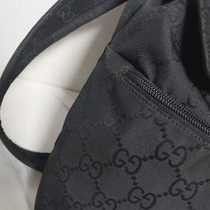 [BUNJANG] Gucci Nylon Leather Backpack Black / 구찌 나일론 레더 백팩 블랙