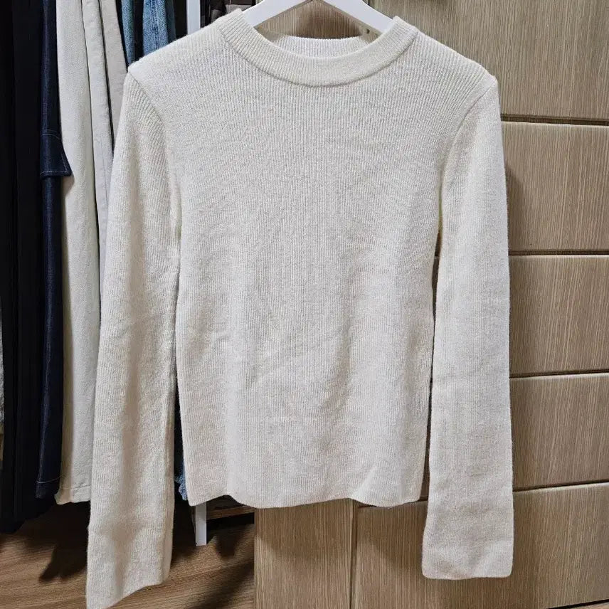 [BUNJANG] Atmong Knit Sweater / [새상품] 애트몽 니트