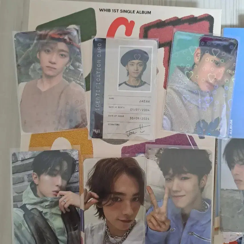 [BUNJANG] Hweeb Album Bundle Set with 10 Photocards / 휘브 앨범 판매(포카 10장 포함)