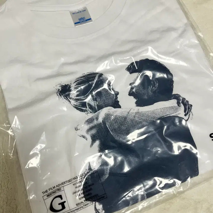 [BUNJANG] We Live in Time Movie T-Shirt / We live in time 영화 티셔츠