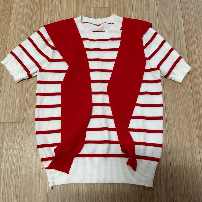 [SOLD OUT] (새상품) 줄무늬 니트반팔+어부바