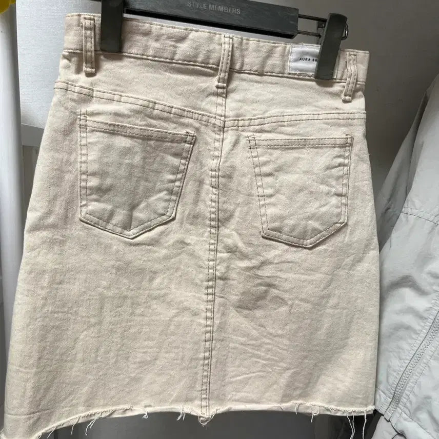 [BUNJANG] Beige Short Skirt / 베이지 숏 치마