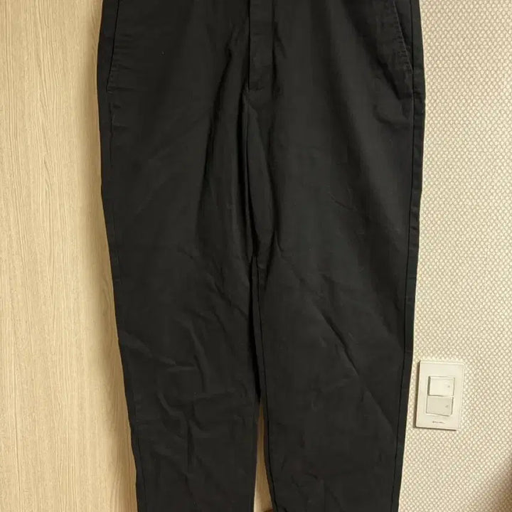 [BUNJANG] Giordano Tapered Fit Chino Black 34 / 지오다노 테이퍼드핏 치노 블랙 34사이즈 (실측참고)