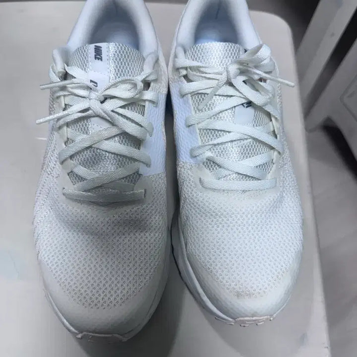 [BUNJANG] Nike Revolution 5 Mesh White Sneakers / 나이키 흰색 운동화 메쉬