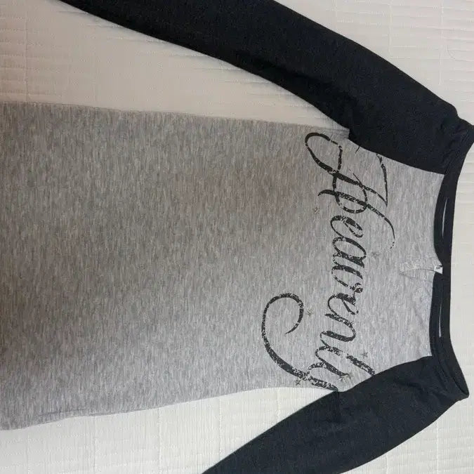 [BUNJANG] Fancy Club Off-Shoulder Long Sleeve Top / 1회착용 팬시클럽 헤븐리 오프숄더 롱슬리브