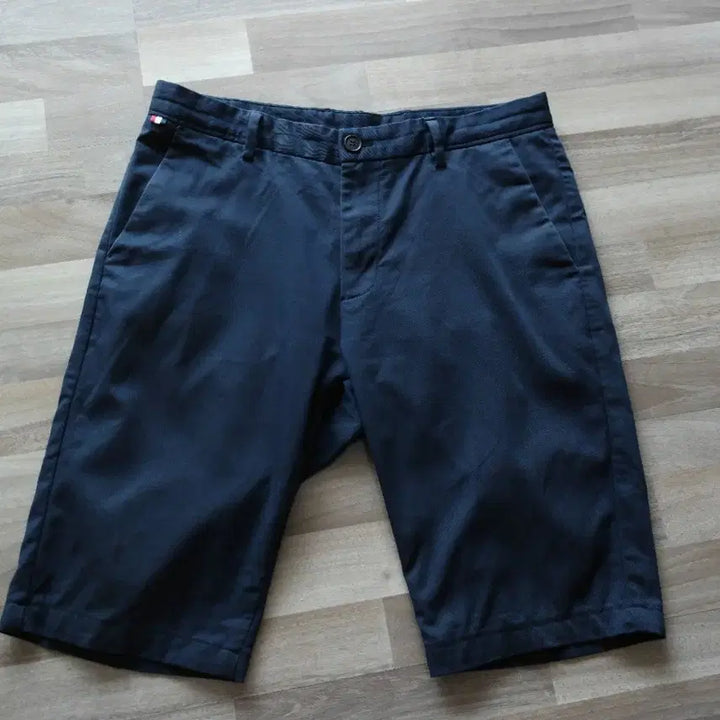 [BUNJANG] Moncler Shorts Size 30 / 몽클레어반바지/30사이즈/최상급