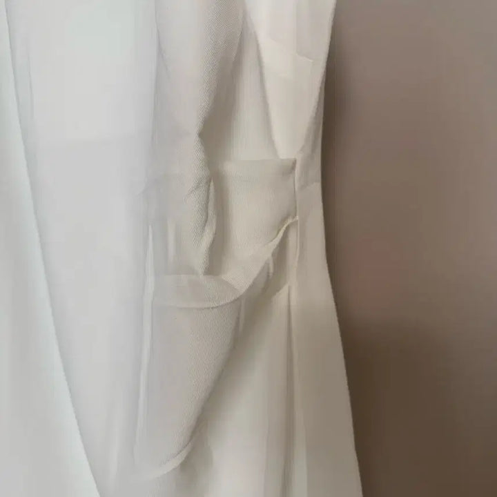 [BUNJANG] White Sleeveless Shirring Dress for Bridal Shower / 화이트 민소매 셔링 원피스 브라이덜샤워