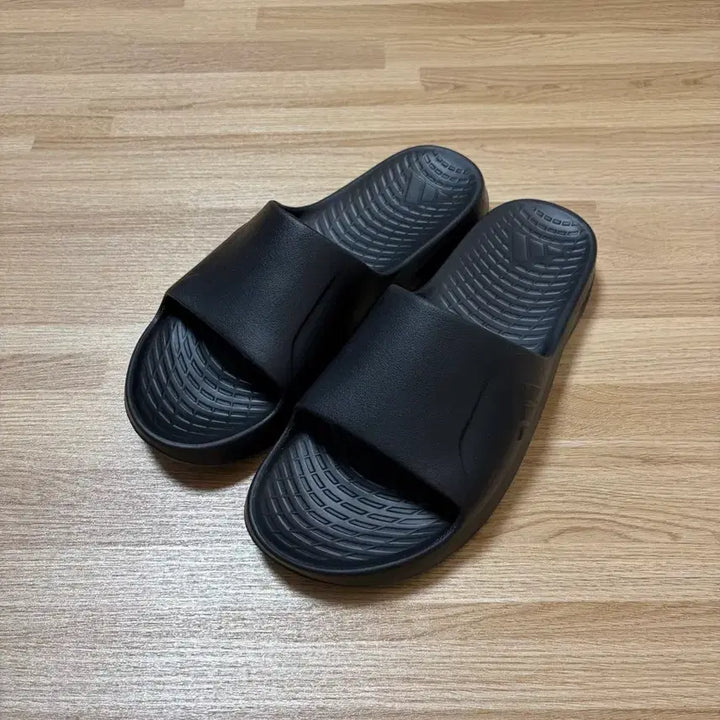 [BUNJANG] Adidas Lightsift Slides Size 275 / [275] 아디다스 라이트시프트 슬라이드