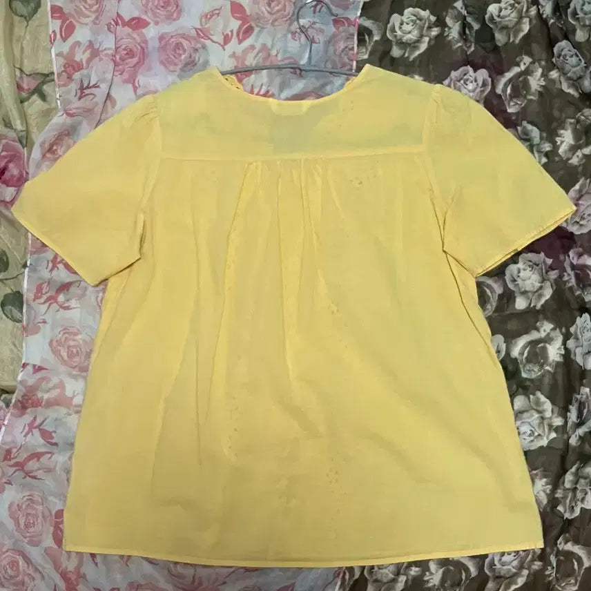 [BUNJANG] Vintage Yellow Eyelet Flower Short Sleeve Blouse / 빈티지 옐로우 아일렛 플라워 반팔 블라우스