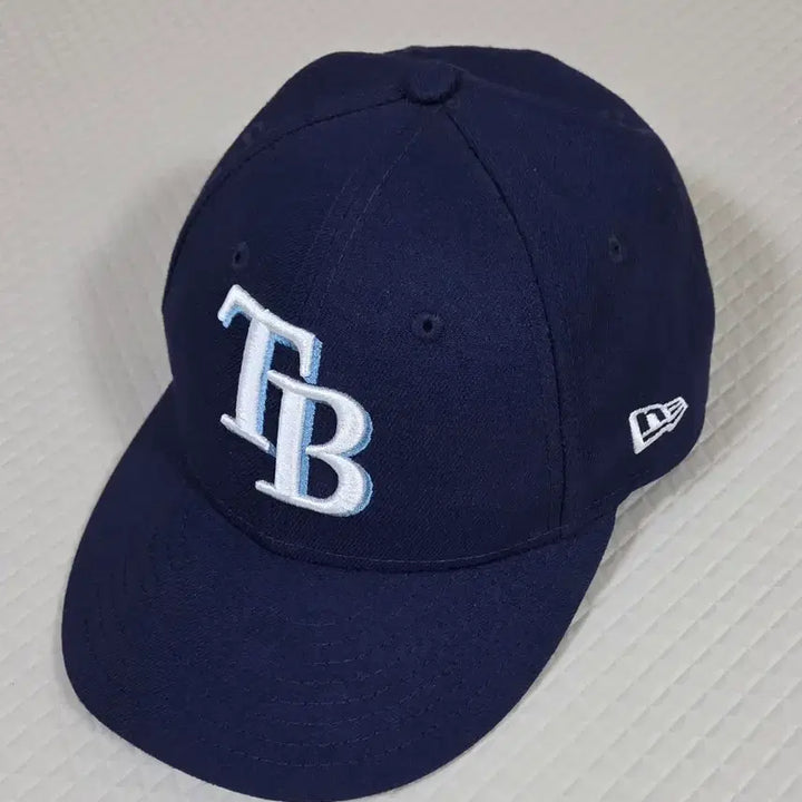 [BUNJANG] New Era Tampa Bay Rays Low Profile 59FIFTY Fitted Cap (Size 7 1/2) / 뉴에라 로우 프로파일 LP5950 (7 1/2) 59.6cm (교환가능)