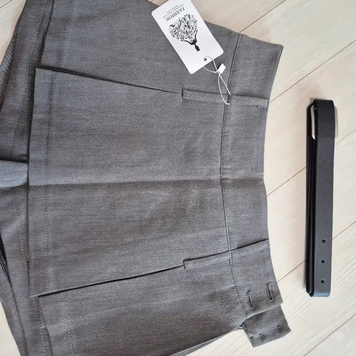 [BUNJANG] Unisex Mini Skirt with Belt / 새상품 미니스커트 벨트포함 판매